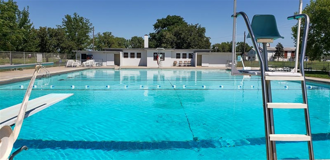 Pool pic swiped from LPR