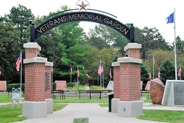 Veterans Memorial Gardens arch