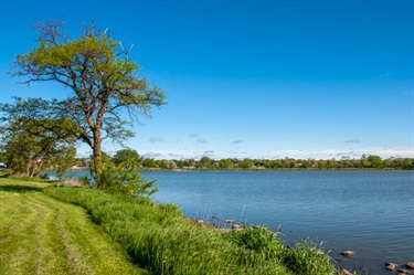 Oak Lake Park