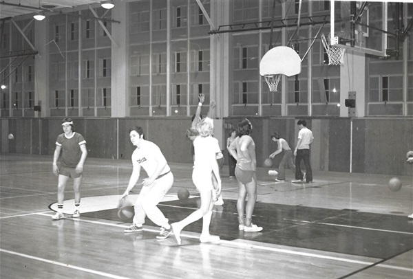 Basketball players in the Air Park gym. 1976.