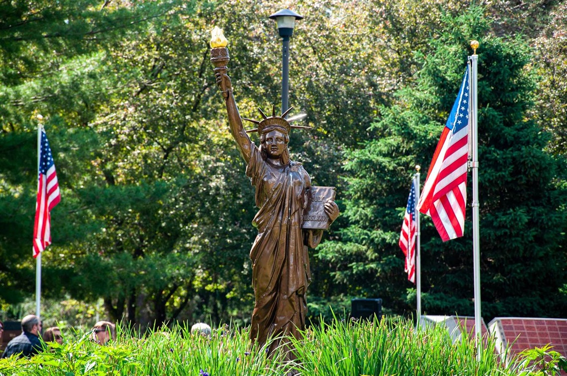 LPR-Gardens-Vets-LadyLiberty.jpg