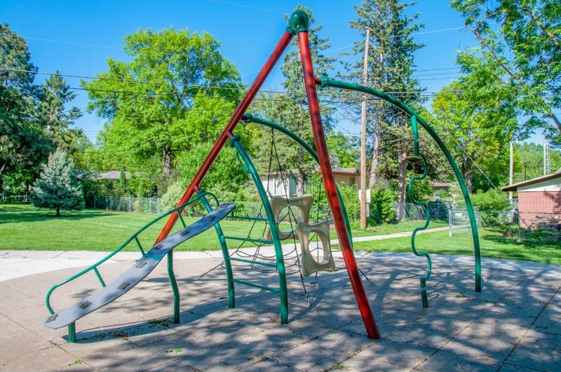 LPR-PARK-SUNB-play.jpg