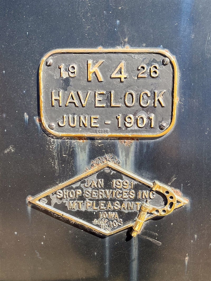2 plaques. The top one says K4, Havelock, June 1901. The bottom one says Jan 1991, Shop Services Inc., Mt Pleasant, Iowa
