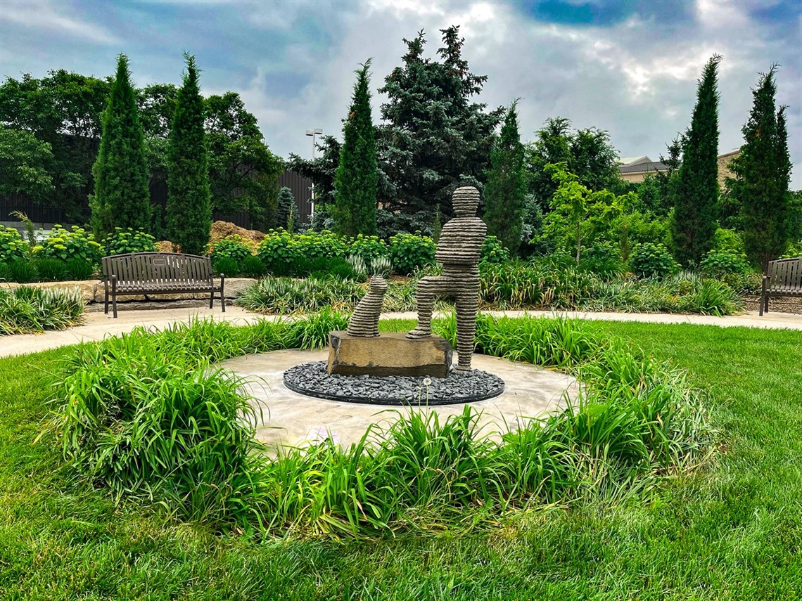 PublicArt-Yizhaq with Cat-2.jpg