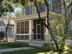 Partially-enclosed-porch-good-example.jpg