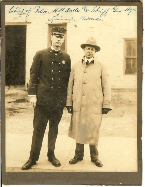 Chief H. H. Antles (left) with Sherrif Gus Hyers (right) - Lincoln, Nebraska